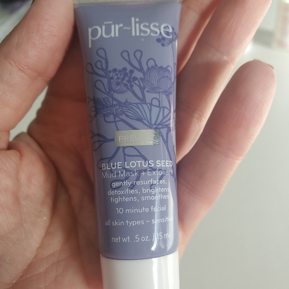 Daily Facial Care Products: Cleansers and Masks - Picture 3 of 9